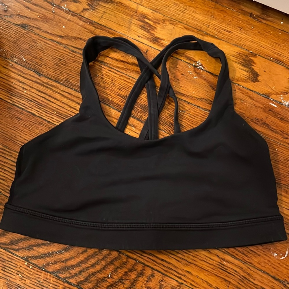 Black lululemon sports bra